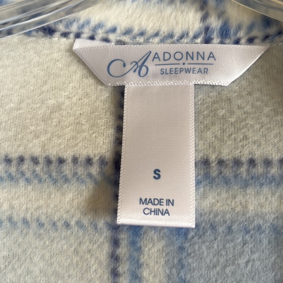❄️NWT Adonna 2 Piece Sleep Set Blue Plaid Size Small - Picture 2 of 5